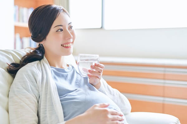 助産師監修 妊娠32週目 妊娠9ヶ月 のママと赤ちゃんの様子