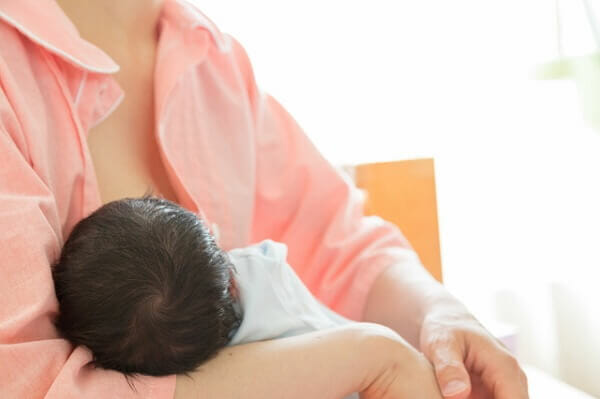 助産師監修 授乳中もおやつが食べたい 食べていいおやつは 母乳への影響は 公式 母乳育児向け専門ハーブティー アロマ マッサージオイル Amoma Natural Care通販サイト